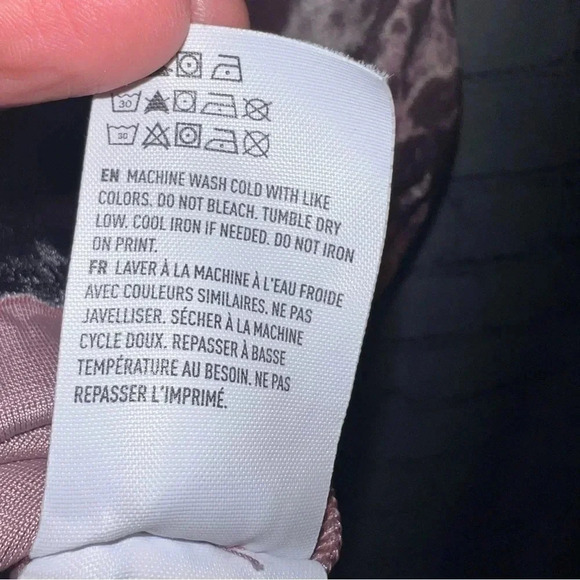 American Eagle Y2K Purple Ombré Velvet Scoop‎ Neck Tee - Picture 7 of 7